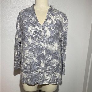 Ruby Rd Gray and White Patterned Blouse